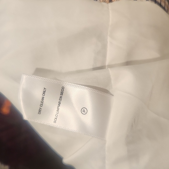 Vince Camuto blazer NWT's size small - Picture 6 of 6